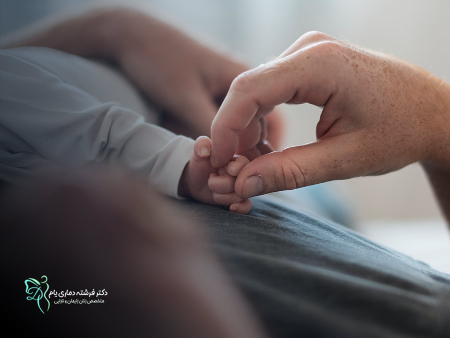 تفاوت نشانه‌های زایمان واقعی و کاذب